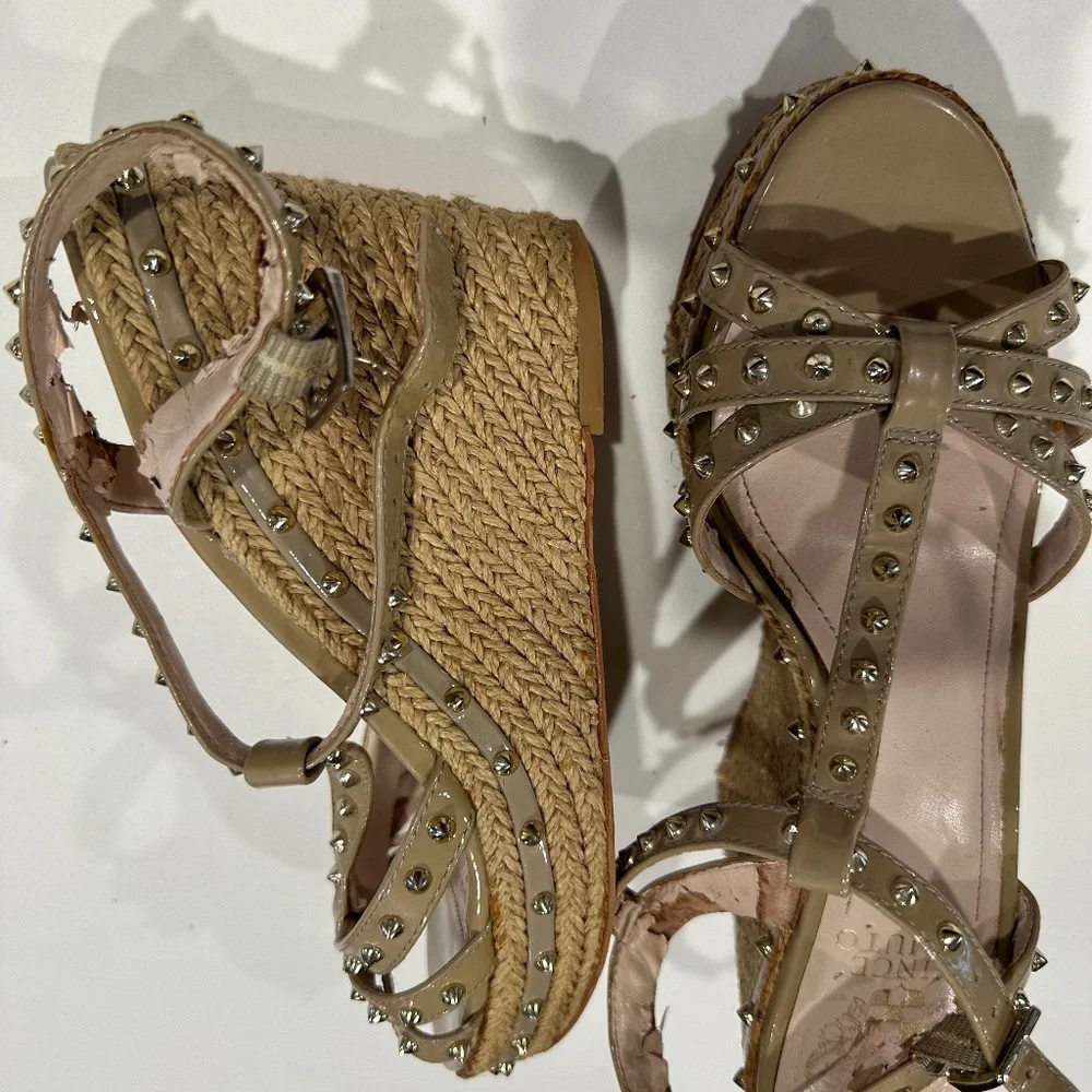 Vince Camuto Spiked, Tan, Patent Leather, Wedge Heels - Size‎ 7.5